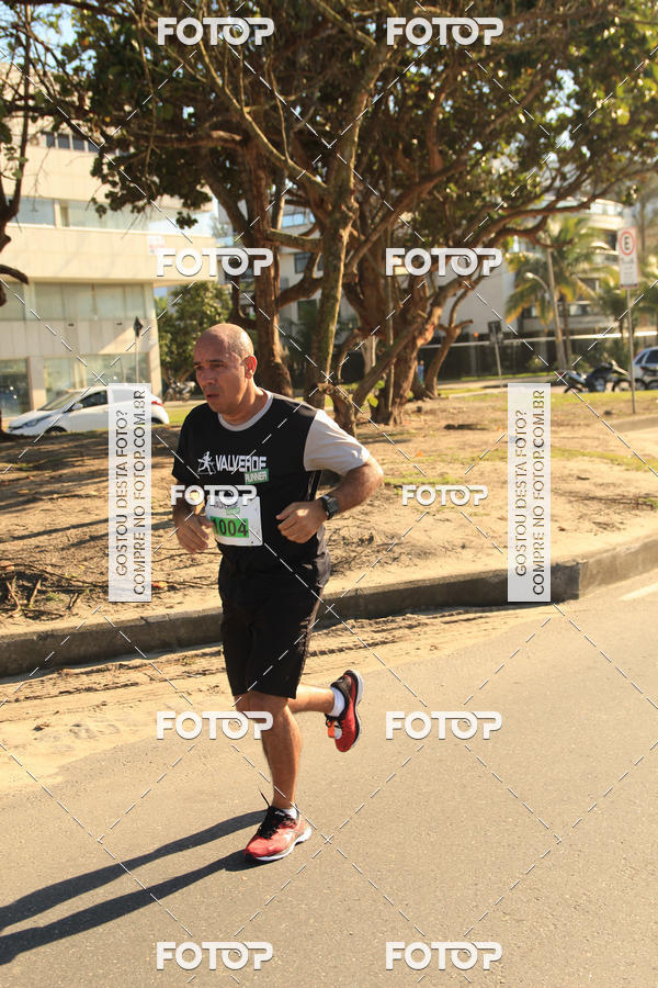 Buy your photos of the eventValverde Runner on Fotop