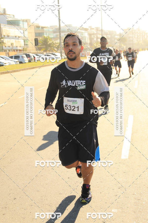 Buy your photos of the eventValverde Runner on Fotop