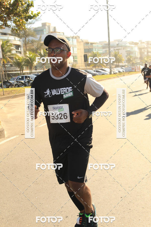 Buy your photos of the eventValverde Runner on Fotop