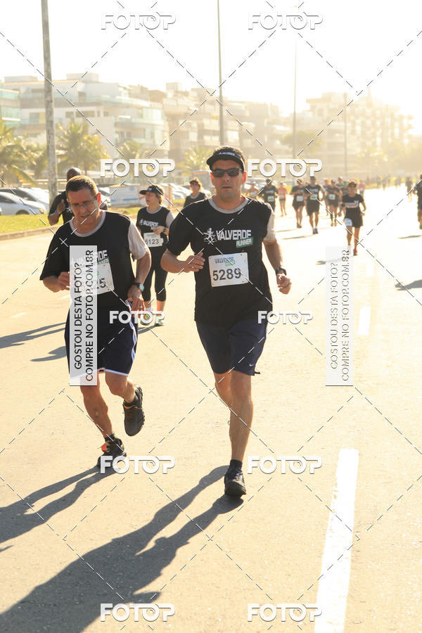 Buy your photos of the eventValverde Runner on Fotop