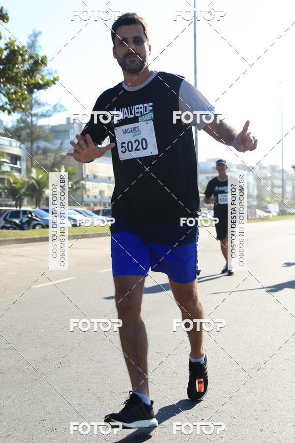 Buy your photos of the eventValverde Runner on Fotop
