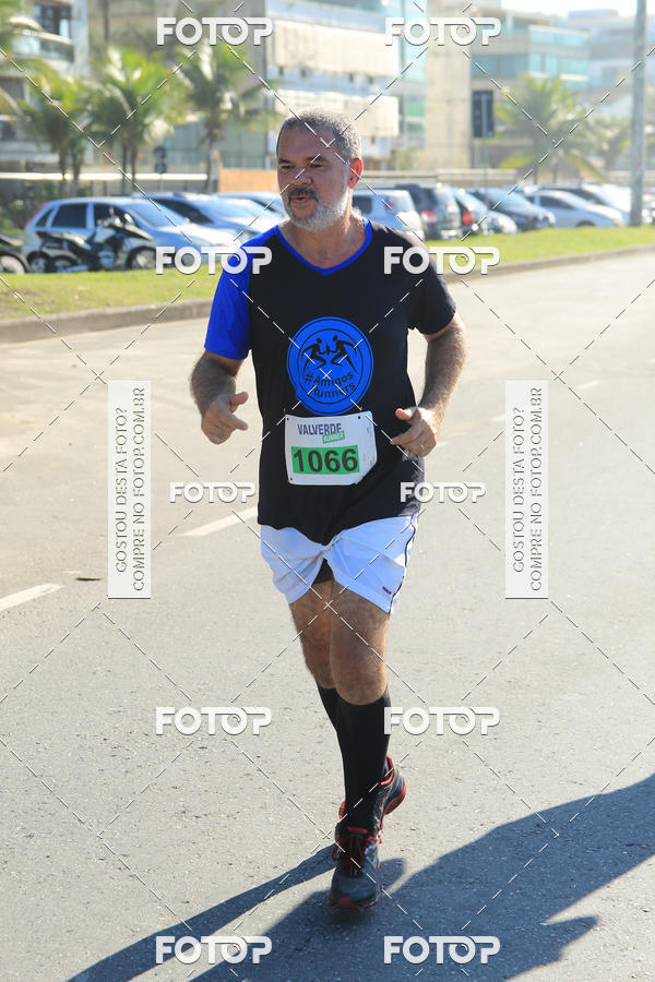 Buy your photos of the eventValverde Runner on Fotop