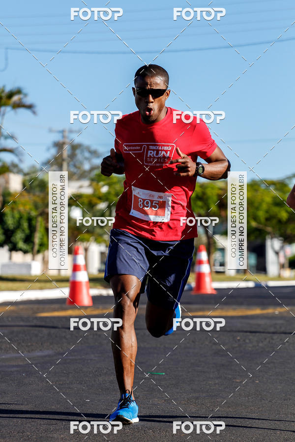 Buy your photos of the eventSANTANDER TRACK&FIELD RUN SERIES Franca Shopping on Fotop