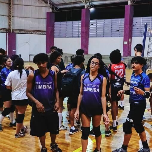 Amistoso de Volei  En Fotop