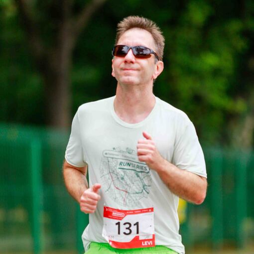 Capa do evento Cortesia - Santander Track & Field Run Series - Parque Shopping Maia