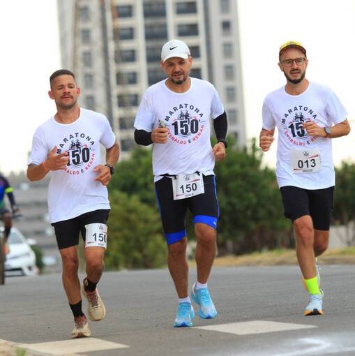 150 Maratonas - Everaldo e Renan no Fotop