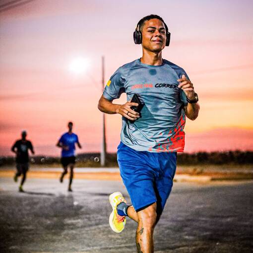 TREINO SEGUNDA - LIVRES PARA CORRER on Fotop