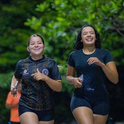 Treino a noite no Bosque das Arapiracas in Fotop