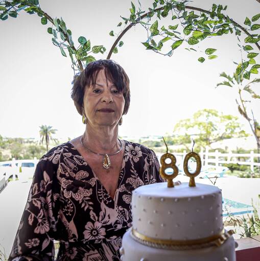 Portada del evento 80 anos Tia Maria