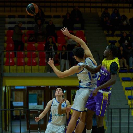 Event cover Encuentro Baloncesto Puerto Varas  v/s Puerto Montt