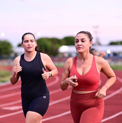 Treino na Pista de Atletismo  on Fotop