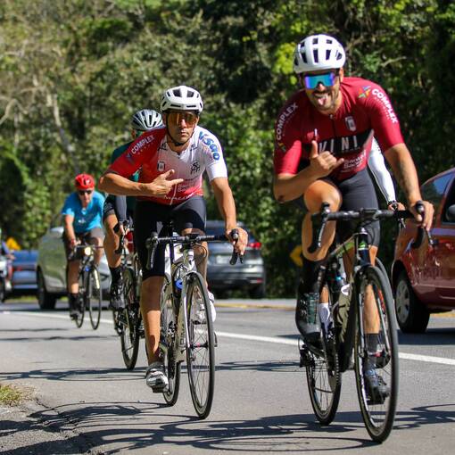 Treino ciclismo rodovia Rio Santos Bertioga  sur Fotop