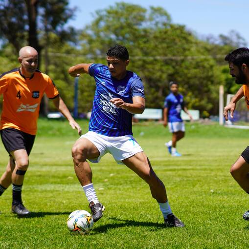 Event cover Futebol amistoso no Radio Clube