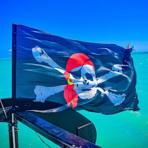 Event cover FORASTEIROS - ENTERRO DAS GARRAFAS 