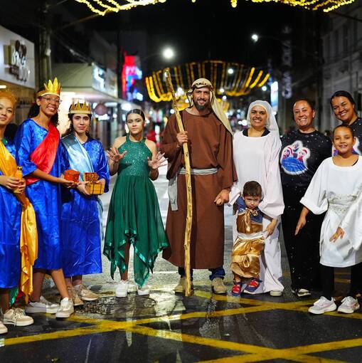 Capa do evento Parada Natalina - Lala Rodrigues Estdio de Dana