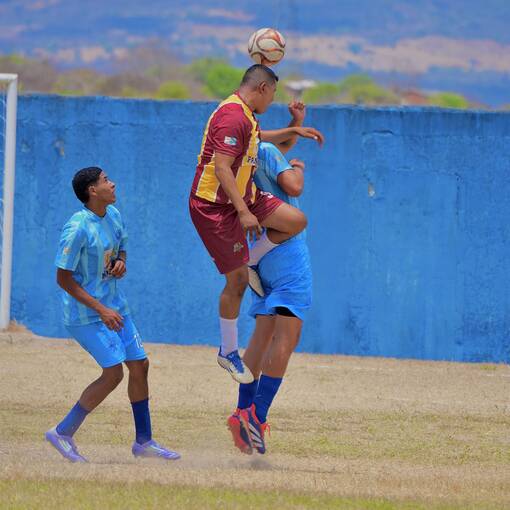 Event cover JOGO NO CAMPO DE CRUZES