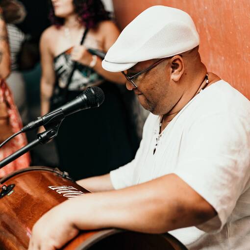 Copertura dell'evento Noite de Samba com Cl�udio Silva