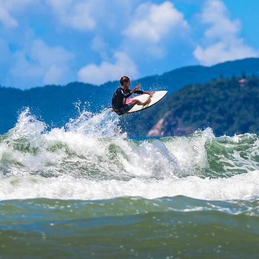 Event cover Escola de Surf Sabrina Carrijo - S�bado 07/02 