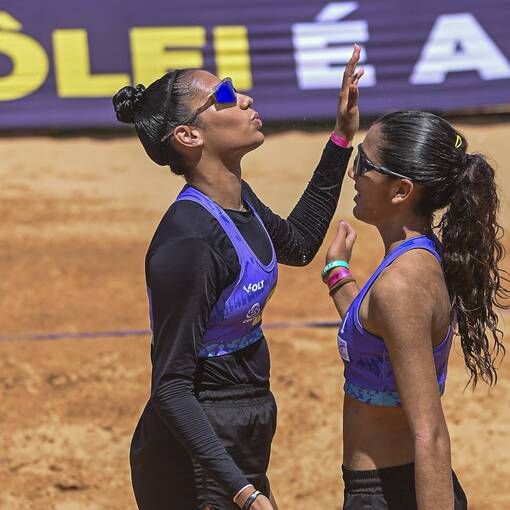 Event cover AGATHA & YASMIN