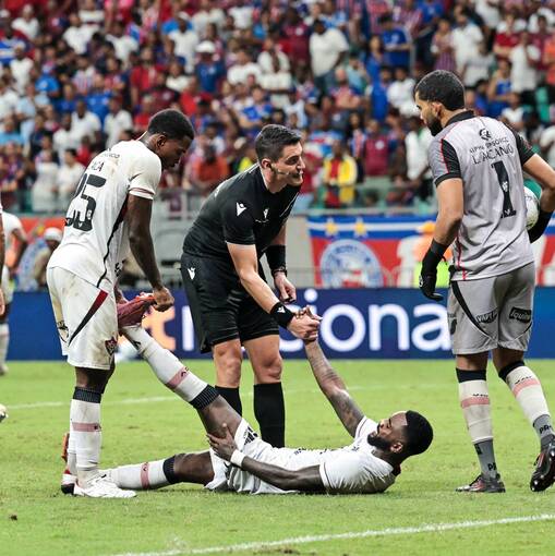 Event cover BAHIA X VITORIA (�RBITROS) 