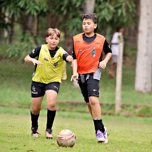 Event cover ACADEMIA DE FUTEBOL DO GALO UDI - JOGO TREINO - PARQUE DO SABI� (CAMPO B)