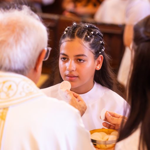 Event cover 12/04 - 1� EUCARISTIA DA IGREJA MATRIZ DE BARBALHA - MOMENTO DA EUCARISTIA - ACESSE PELO RECONHECIMENTO FACIAL