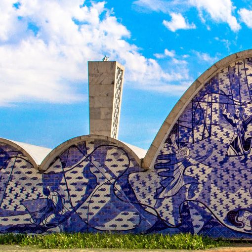 Event cover  Meus Treinos & SimimFotop na Orla da lagoa da Pampulha Sexta Feira - Feriado 01 de Maio  