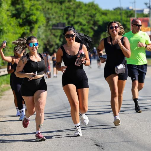 Event cover Via parque Alphaville. @reyy_fts- Domingo 26 04  - (ft R$9,90)(pacote R$49,00)  