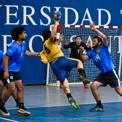 Event cover UV vs PUCV Campeonato FENAUDE Zona Costa Balonmano Hombre