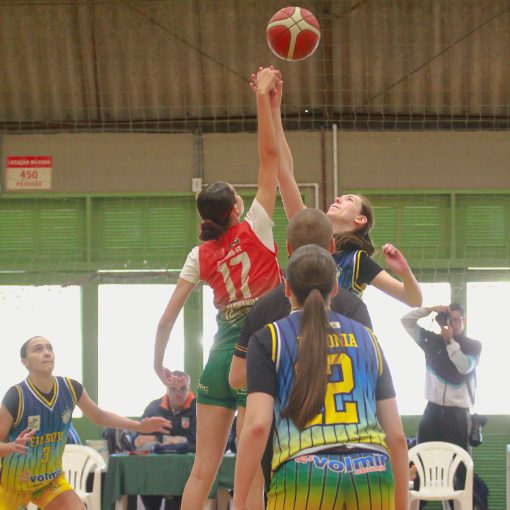 Couverture de l'�v�nement BASQUETEBOL F - MAMPITUBA FME CRICIUMA X FLYBOYS  