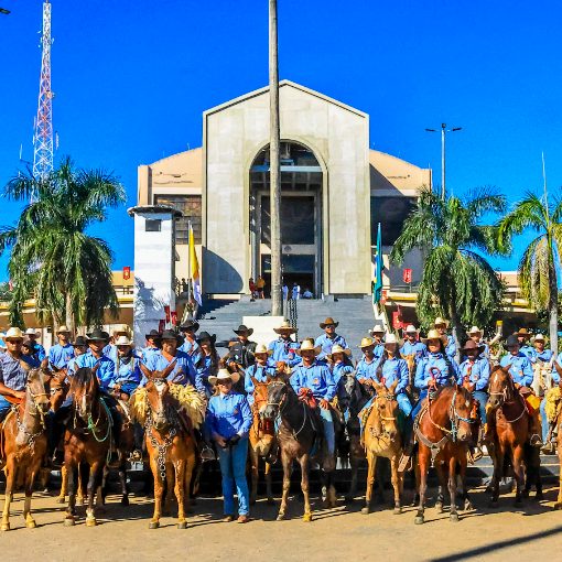 Event cover Caminhada, Cavalgada, Carros de Boi e Romaria do Divino Pai Eterno - Trindade-GO Junho 2026