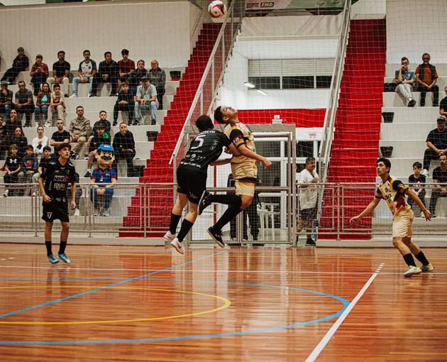 Capa do evento Futsal Estadual  Sub 18        Fmd São Bento do Sul
X
Blumenau Futsal/Apama