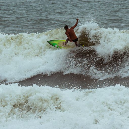 Event cover SURF EM ITAMAMBUCA (CANTO DIREITO) - DIA 12/10/26
