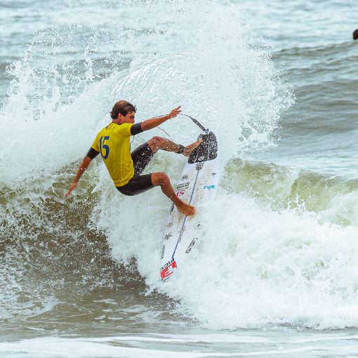Event cover SURF EM ITAMAMBUCA (CANTO DIREITO) DIA 15/10/26