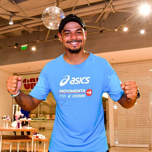 Event cover ASICS Movimenta Centauro Leblon 11/11