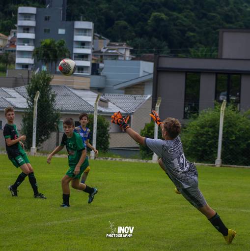 Event cover O Pequeno e a bola Vs Meninos de Ouro