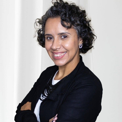 Cristiane Menezes Apolinrio