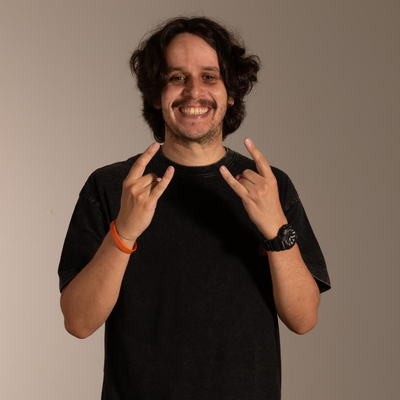 André